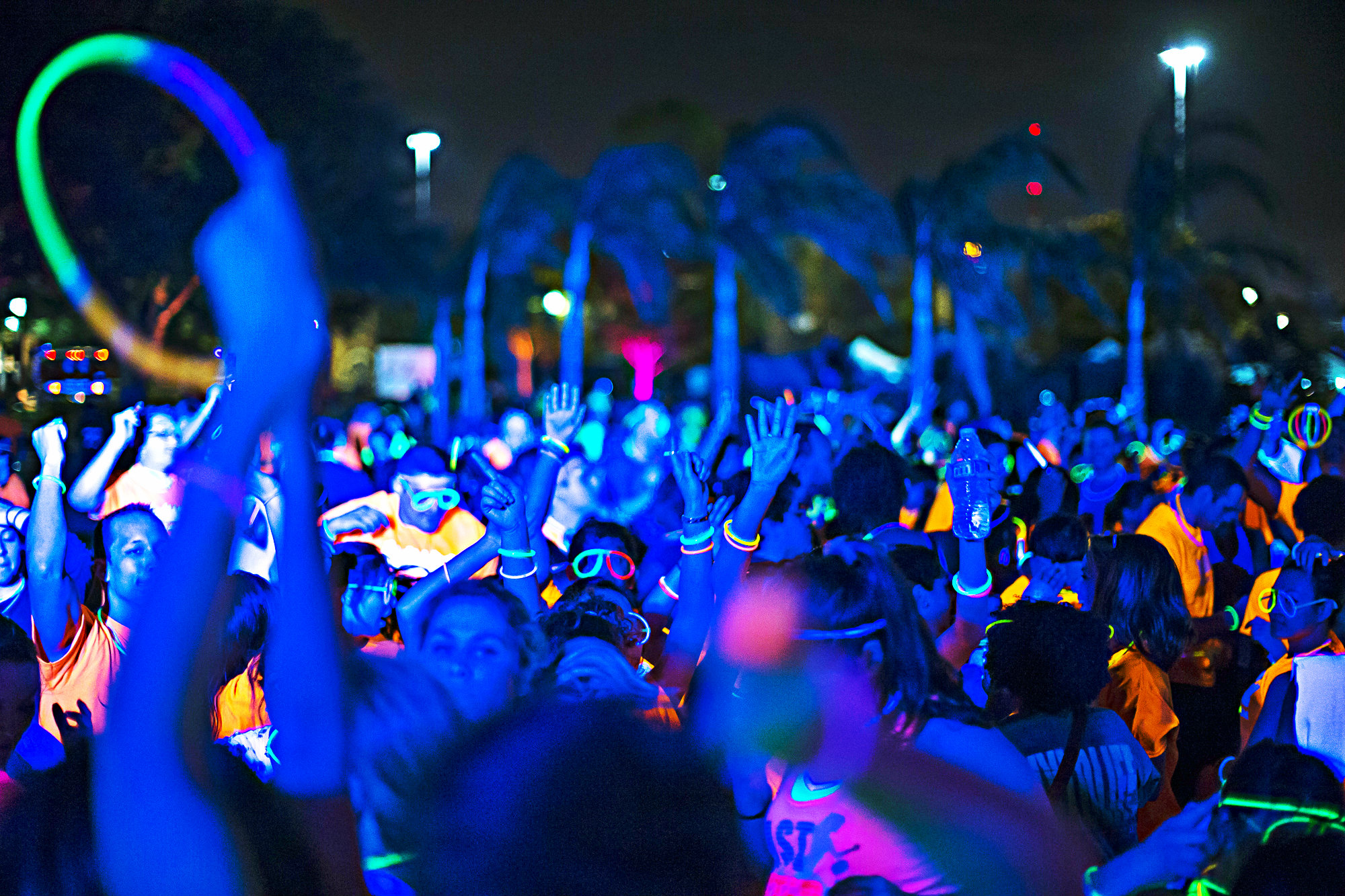 1405664643-rave-party